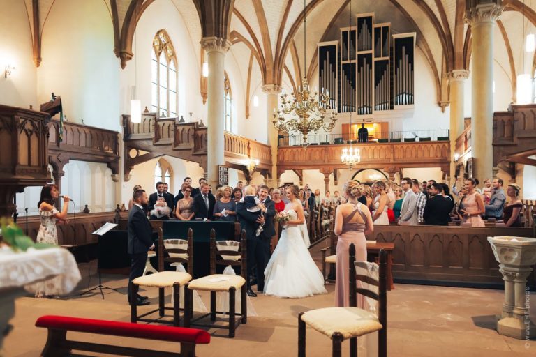 Sängerin für Kirche (Fotos) Hochzeit